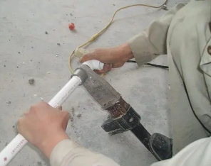 新县漏水维修电话